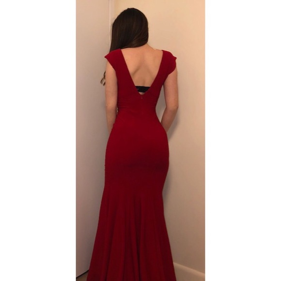 Red Betsy & Adam Prom Dress - Picture 5 of 8